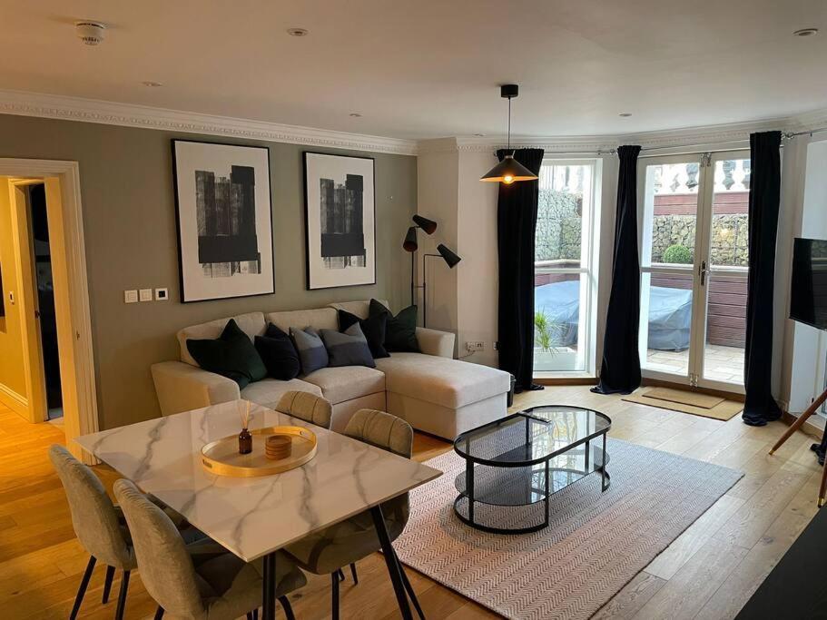 פולקסטון Stunning Apartment By The Leas, West End מראה חיצוני תמונה