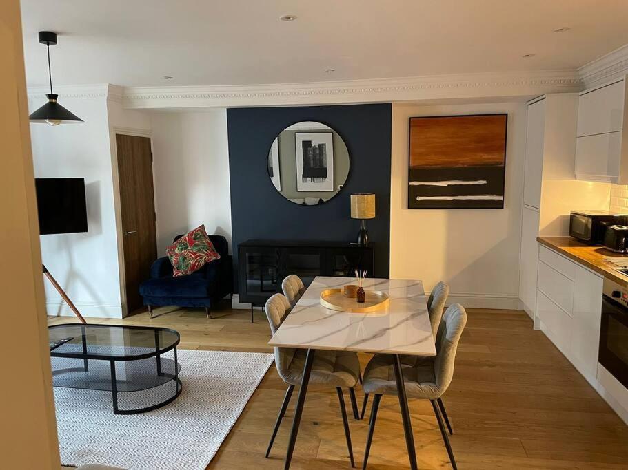 פולקסטון Stunning Apartment By The Leas, West End מראה חיצוני תמונה